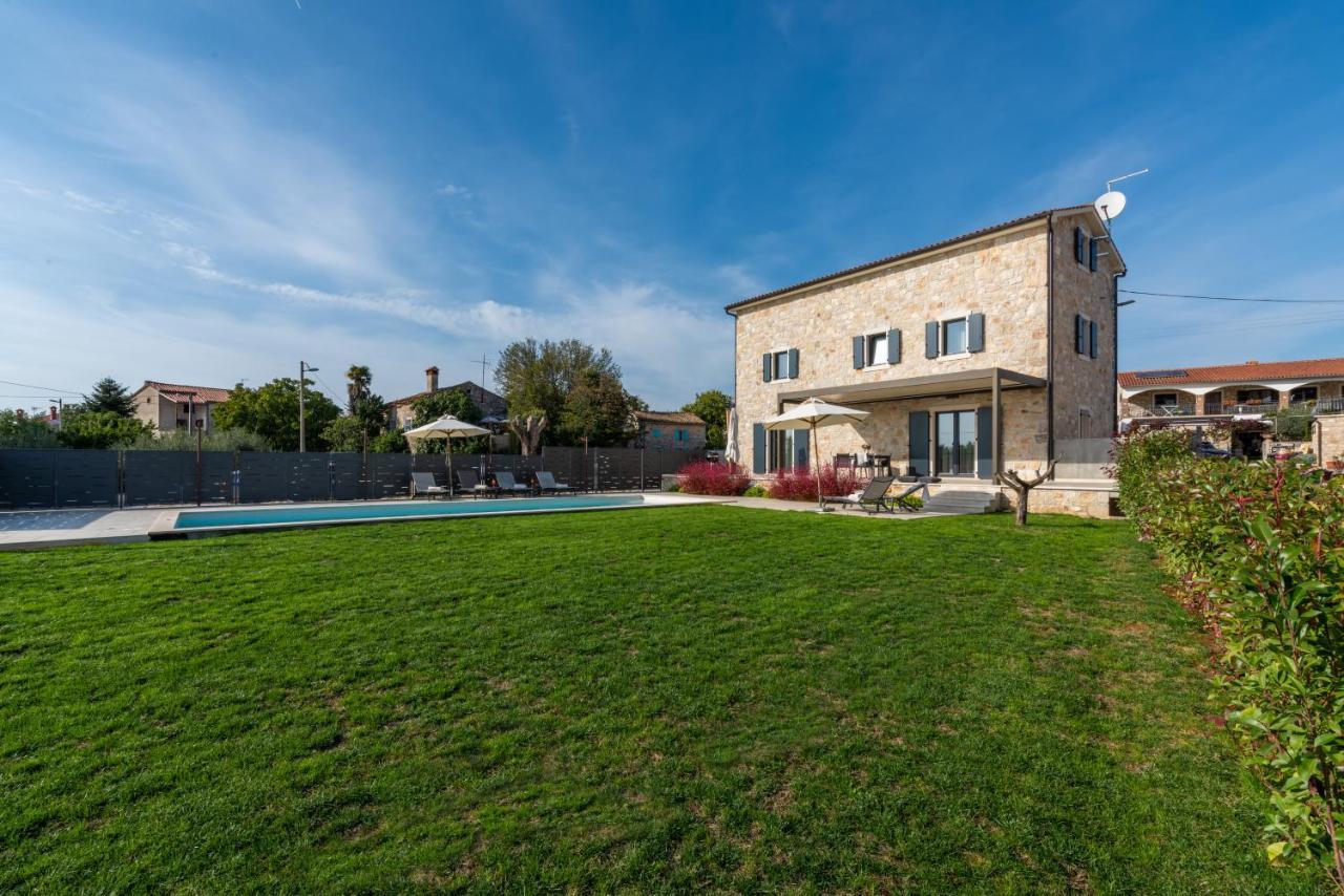 Villa Hizina Veleniki